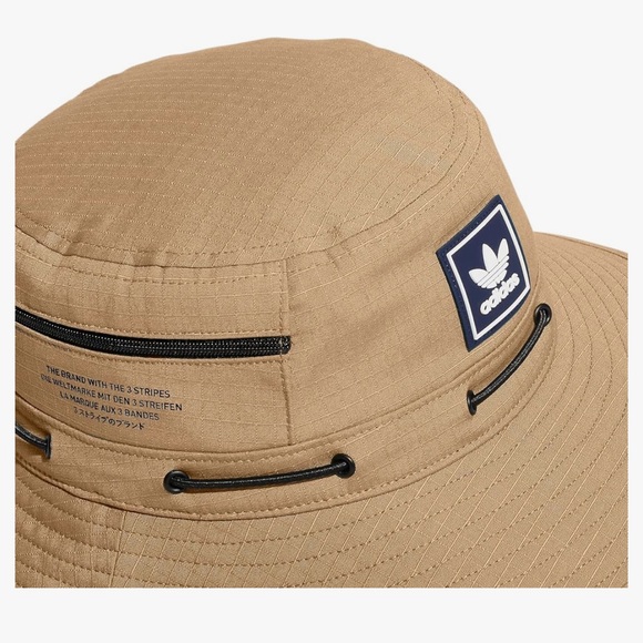 Adidas bucket hat - Picture 3 of 8